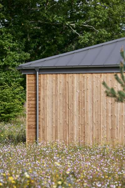 Autismeboliger indhyllet i skov – ”svøbt” i træ og stålprofiler, AutismeCenter Skive, Jægervej 16, 7800 Skive